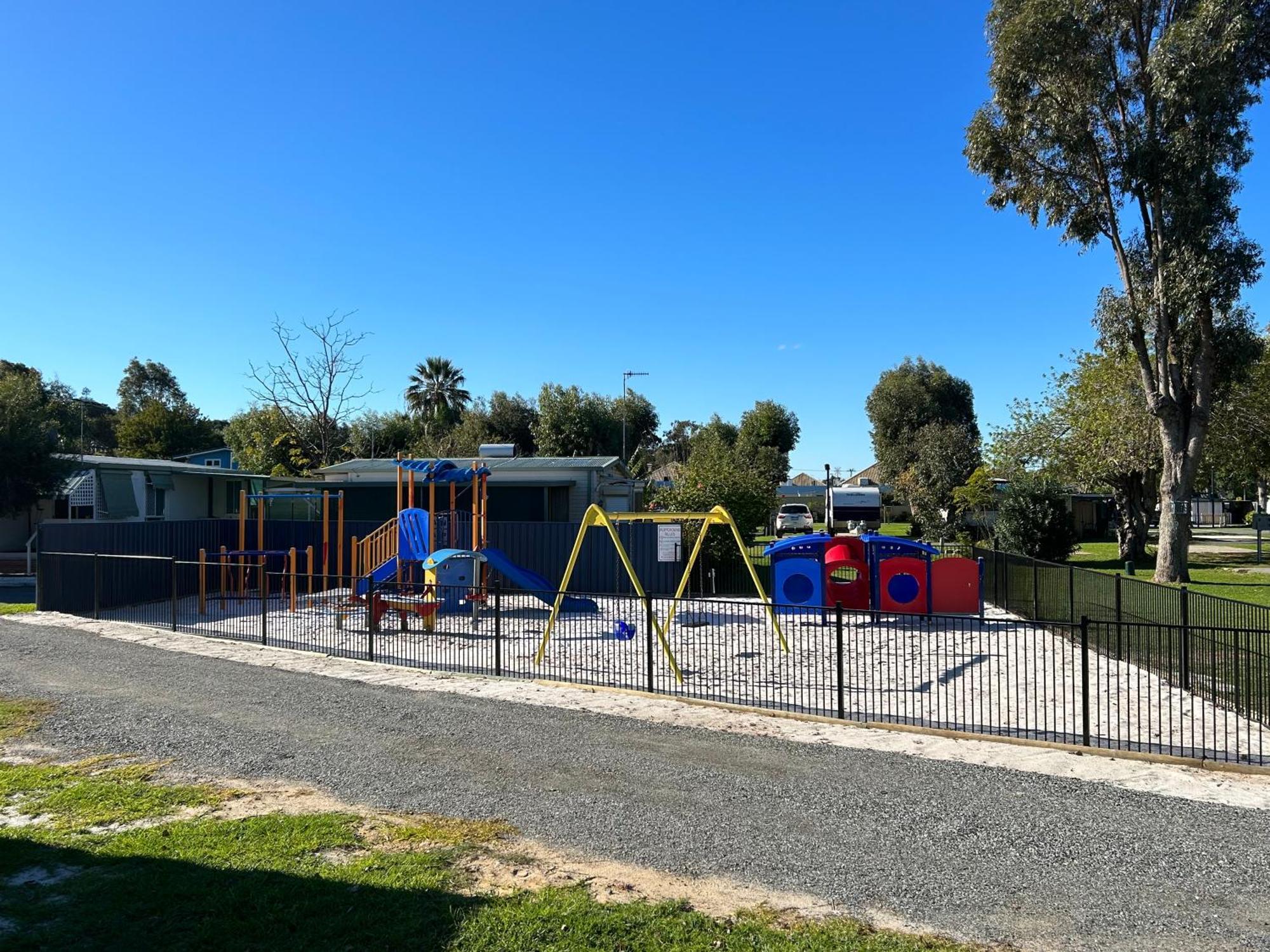 Mandurah Coastal Holiday Park エクステリア 写真